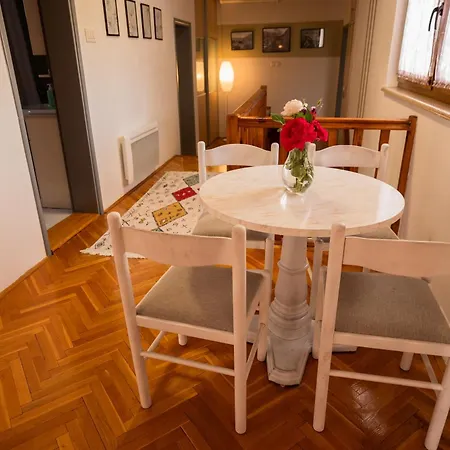 Apartment Emina *