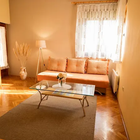Apartment Emina *